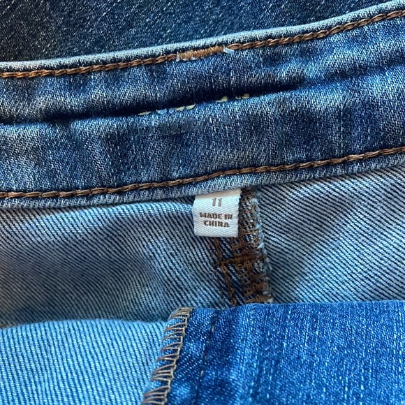 Jeans - Picture 3 of 3